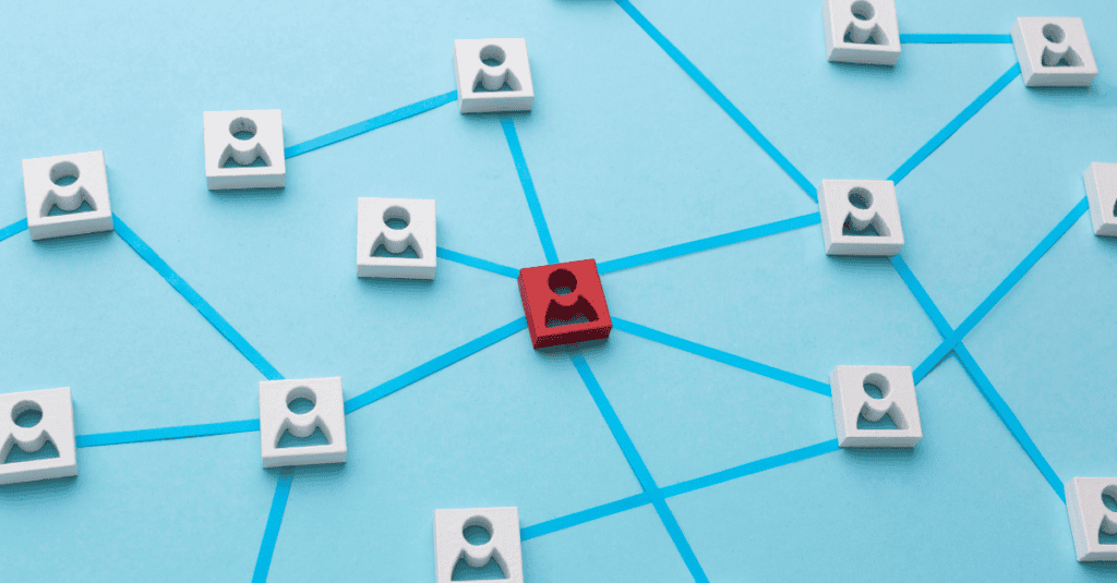  A visual network of connected user icons with one red icon at the center representing influence or leadership.